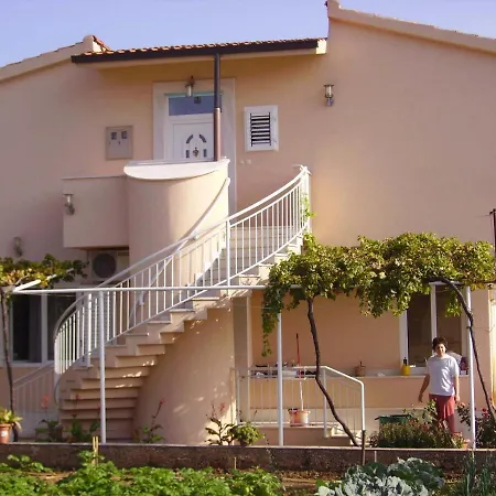 By The Sea - 14988 Apartman