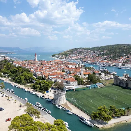 By The Sea - 14988 Apartman Trogir